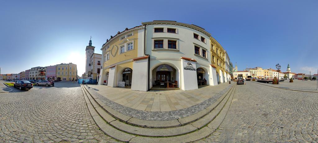 Hotel U Zlateho Kohouta Kromeriz Luaran gambar
