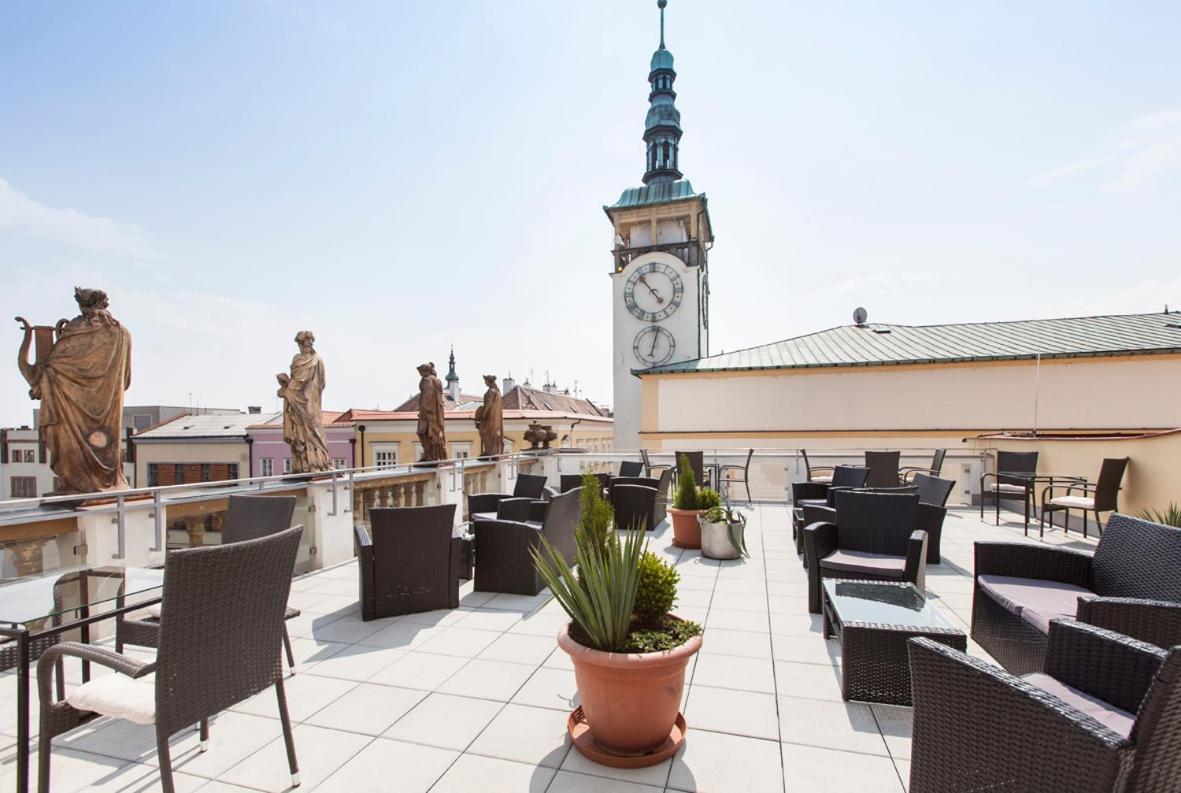 Hotel U Zlateho Kohouta Kromeriz Luaran gambar